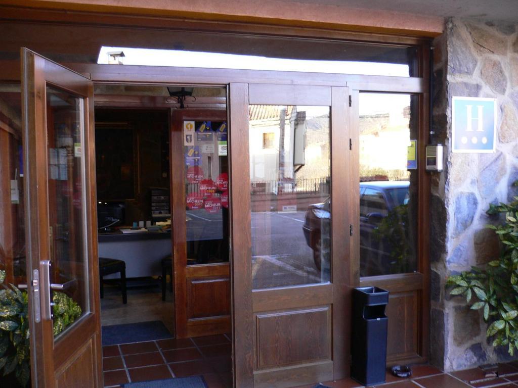 Hotel Dona Blanca Albarracin Luaran gambar